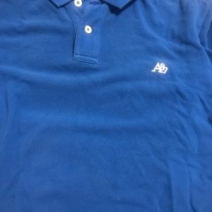 Men’s medium aero polo
